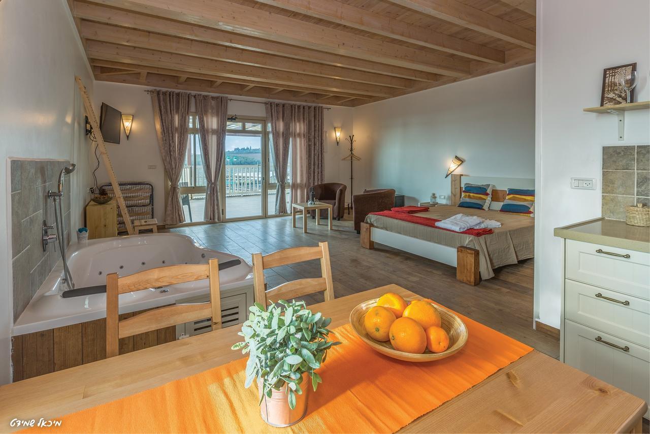 Lakeside Terrace Neot Golan 外观 照片
