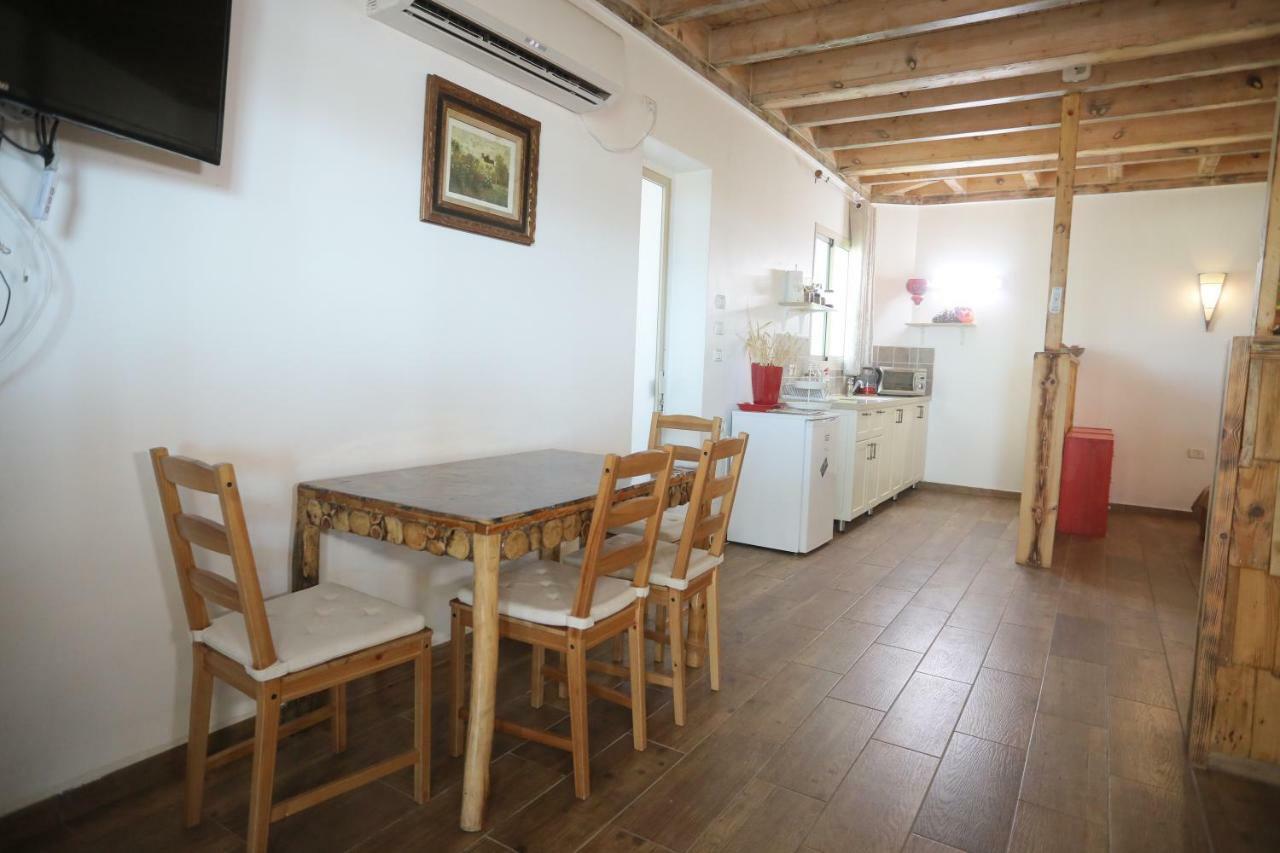 Lakeside Terrace Neot Golan 外观 照片